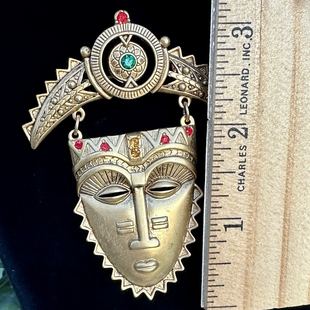 Vintage '83 Signed AVON Brooch Large African Face Mask Aztec Mayan Tribal 3x2.5" - Picture 6 of 6